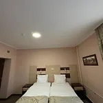 Hotel Leotar