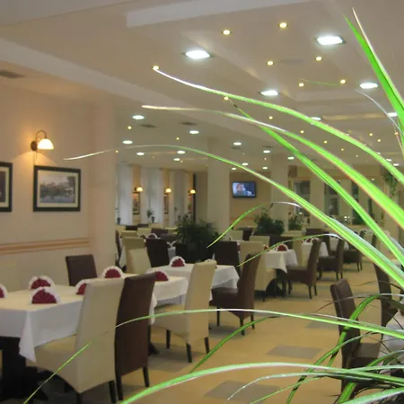Hotel Leotar 4*