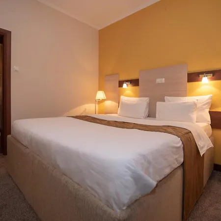 Hotel Leotar 4*