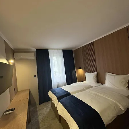 Hotel Leotar