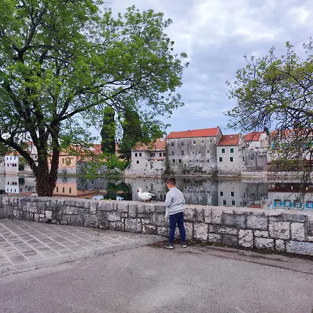 Leotar Отель 4*