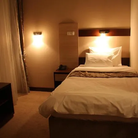 Hotel Leotar