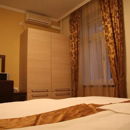 Hotel Leotar