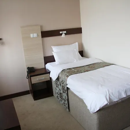 Hotel Leotar